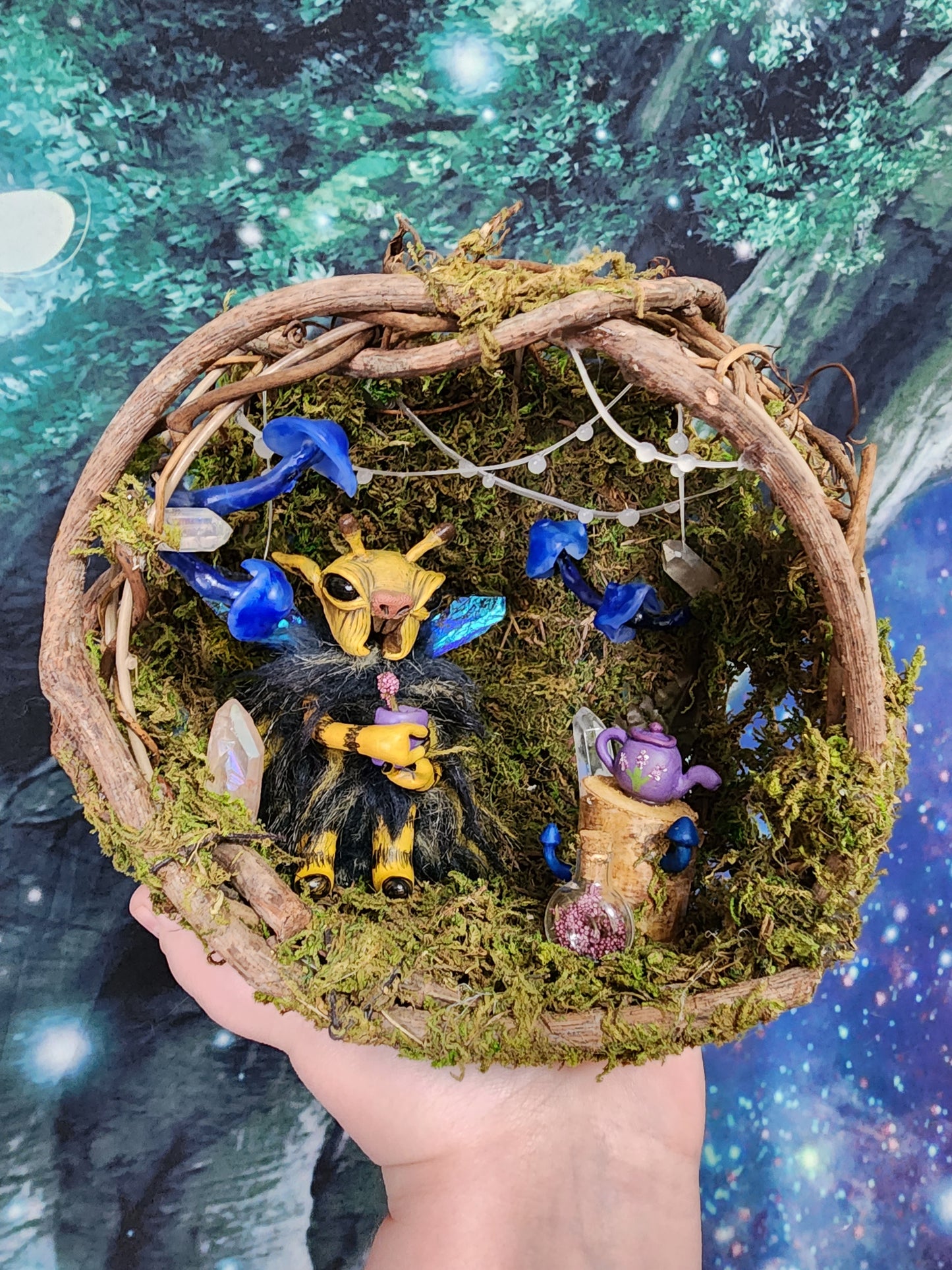 Bumble Fae Glowing Mushie Terrarium