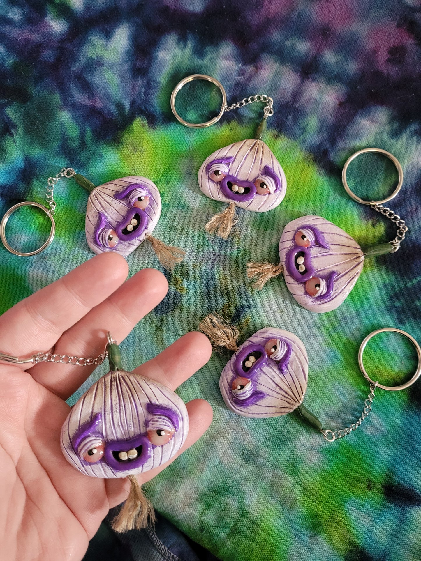 Gary the garlic keychain